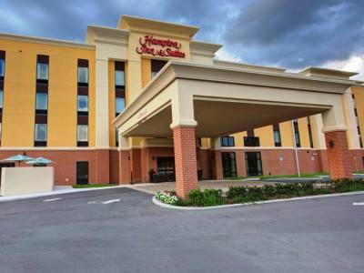 Hotel Hampton & By Hilton Busch Gardens Area