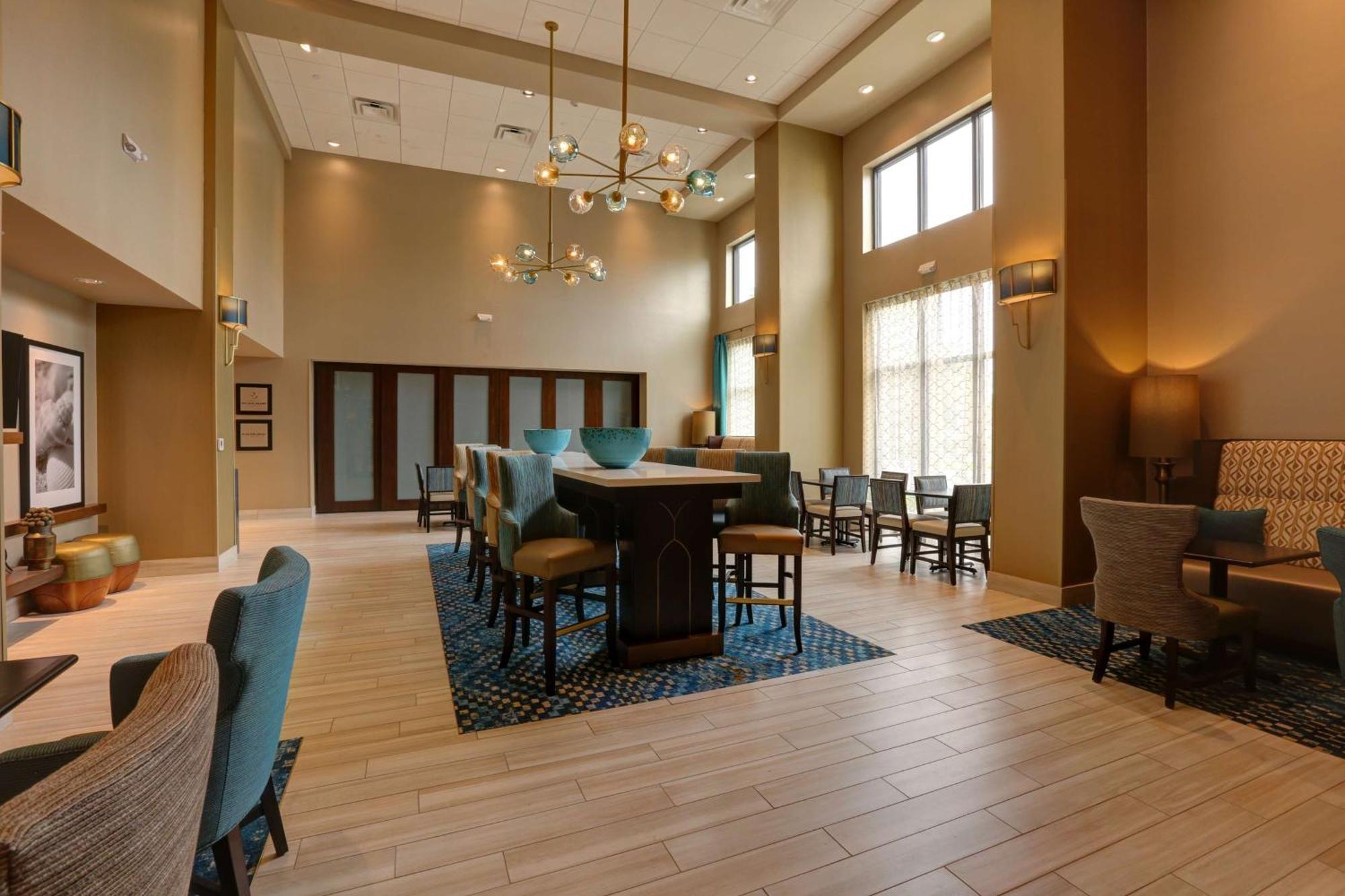 Hampton & By Hilton Busch Gardens Area Hotel Tampa